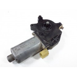 Μοτέρ Παραθύρου RENAULT MEGANE 1999 - 2002 BOSCH Εμπρός Δεξιά 0130821721