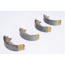 Σετ σιαγόνων φρένων PEUGEOT 309 I, 309 II; RENAULT 11, 5, 6, 9, RAPID/MINIVAN, SUPER 5 1.0-1.9D 08.70-12.96
